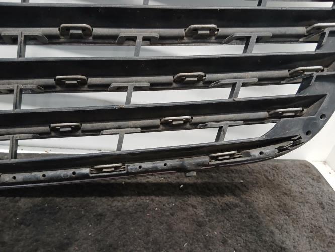 Image Calandre - MERCEDES CLASSE E 211