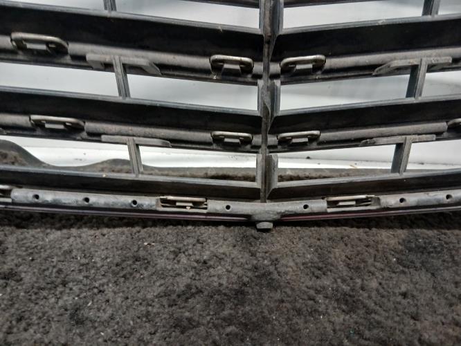 Image Calandre - MERCEDES CLASSE E 211