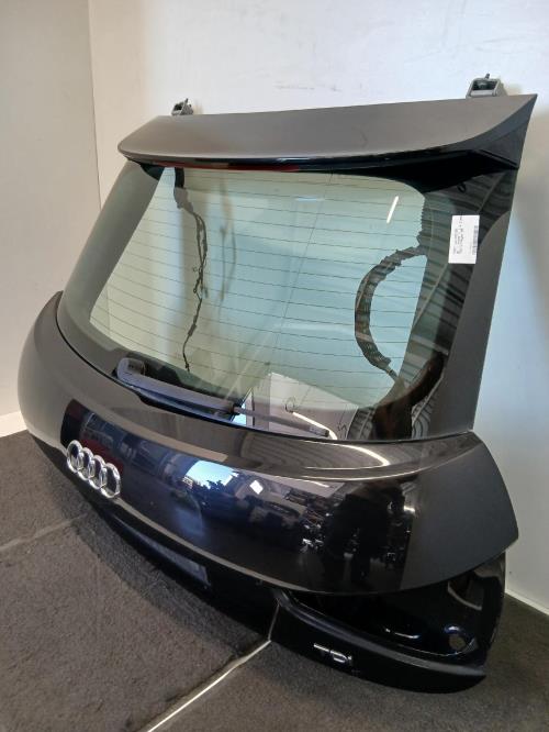Image Malle/Hayon arriere - AUDI A1 1