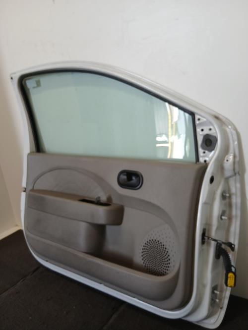 Image Porte avant gauche - RENAULT TWINGO 2