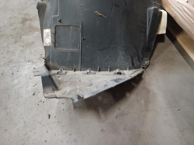 Image Pare boue avant gauche - BMW X5 E70