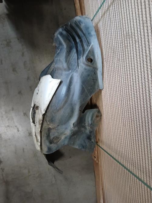 Image Pare boue avant droit - RENAULT MEGANE 3