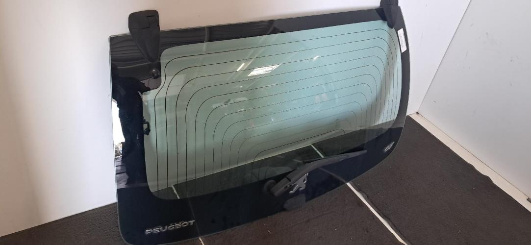Image Lunette arriere - PEUGEOT 107