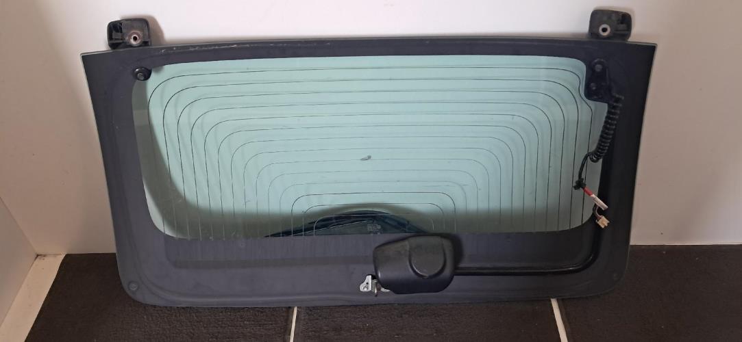 Image Lunette arriere - PEUGEOT 107