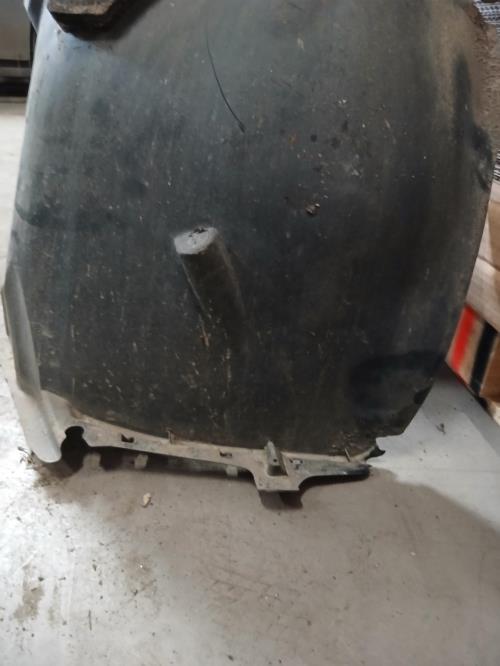 Image Pare boue avant gauche - RENAULT CLIO 4