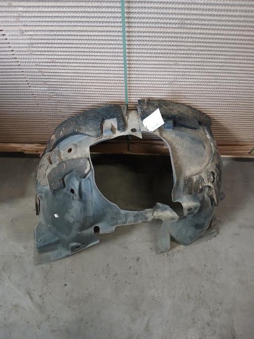 Image Pare boue avant gauche - RENAULT CLIO 4