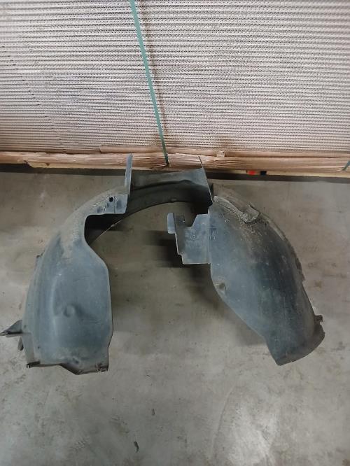 Image Pare boue avant droit - PEUGEOT 3008 1