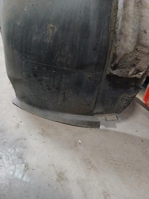Image Pare boue avant droit - PEUGEOT 3008 1