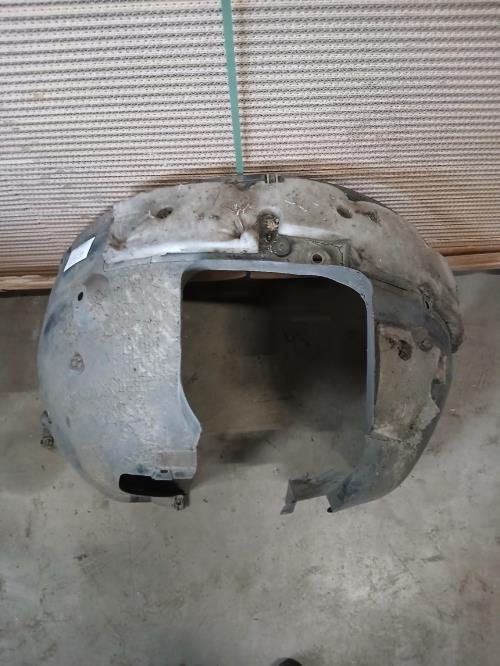 Image Pare boue avant droit - PEUGEOT 3008 1