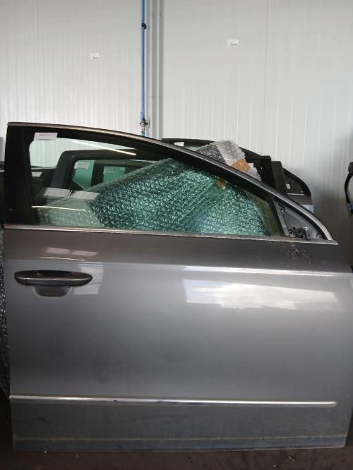 Image Porte avant droit - VOLKSWAGEN PASSAT 5
