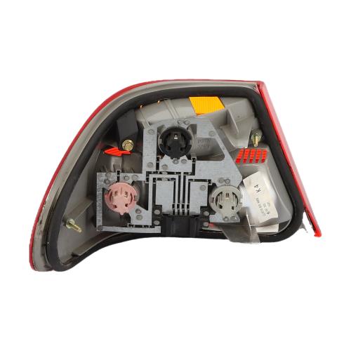 Image Feu arriere principal droit (feux) - MERCEDES CLASSE E 210