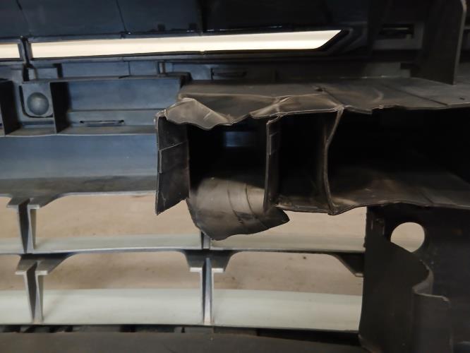 Image Pare choc avant - RENAULT SCENIC 1