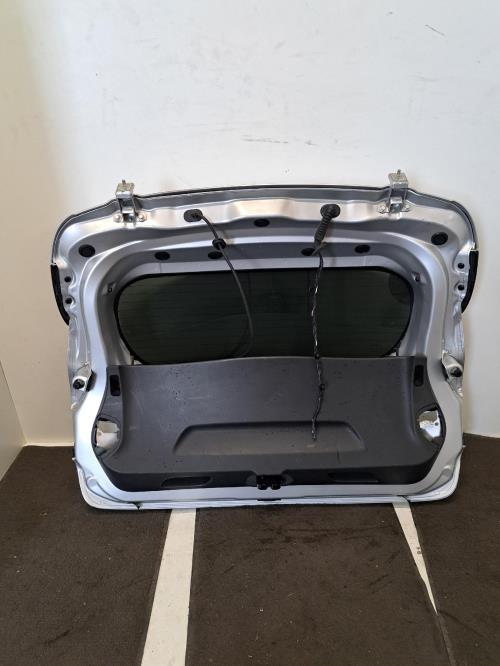 Image Malle/Hayon arriere - RENAULT CLIO 4