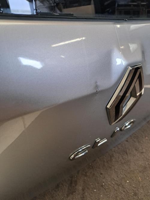 Image Malle/Hayon arriere - RENAULT CLIO 4