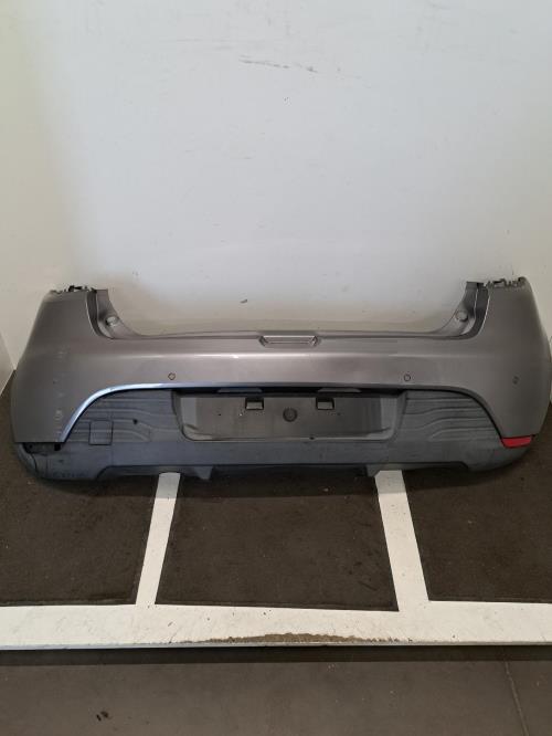 Image Pare choc arriere - RENAULT CLIO 4