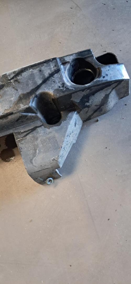 Image Renfort pare choc arriere (traverse) - FORD FOCUS 2