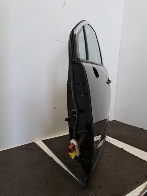 Image Porte avant gauche - PEUGEOT 3008 1