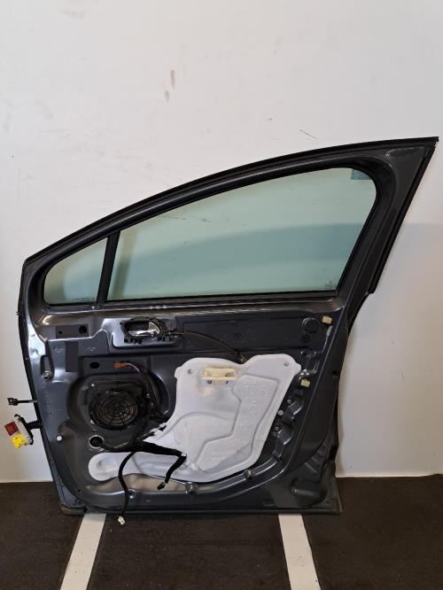 Image Porte avant droit - PEUGEOT 3008 1