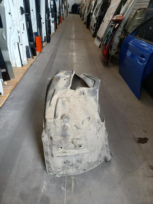 Image Pare boue avant droit - AUDI A4 3