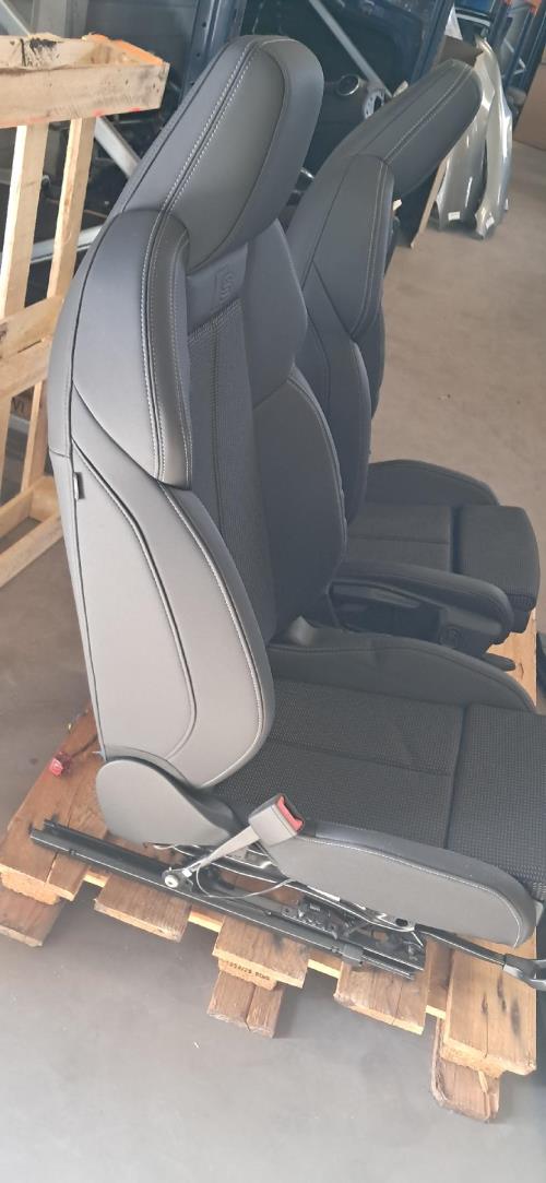 Image Interieur complet - AUDI A3 4
