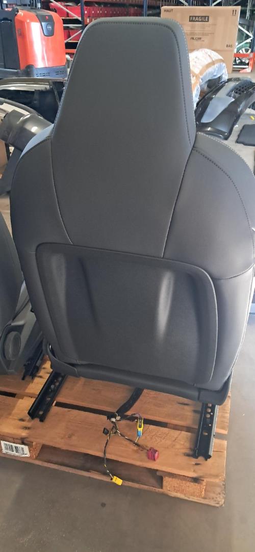 Image Interieur complet - AUDI A3 4