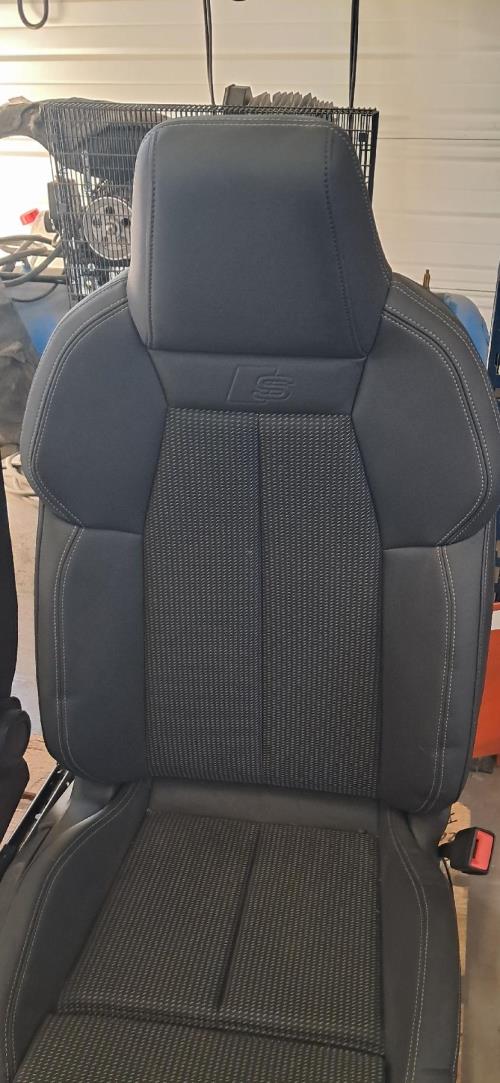 Image Interieur complet - AUDI A3 4
