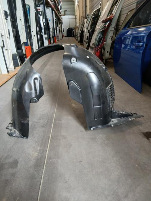 Image Pare boue avant gauche - AUDI A3 4