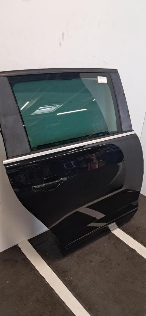 Image Porte arriere droit - PEUGEOT 5008 1