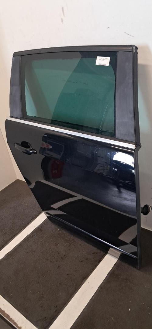 Image Porte arriere droit - PEUGEOT 5008 1