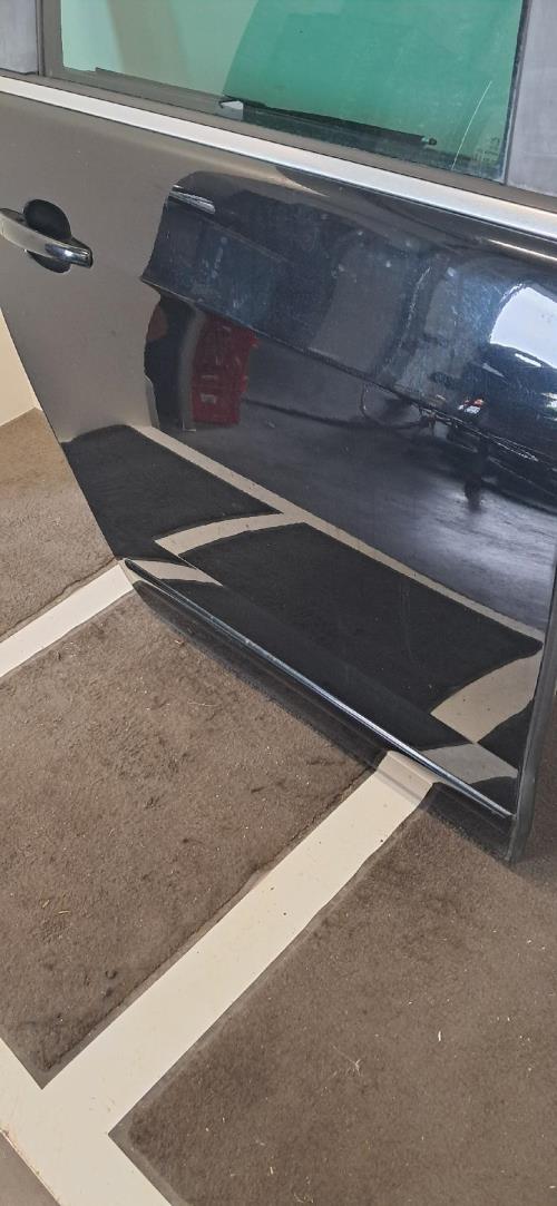 Image Porte arriere droit - PEUGEOT 5008 1