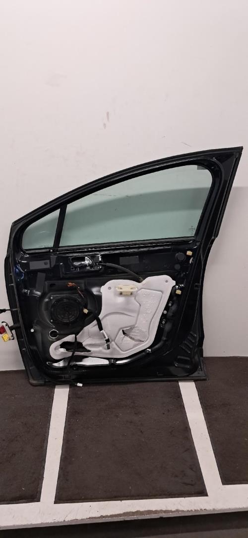 Image Porte avant droit - PEUGEOT 5008 1