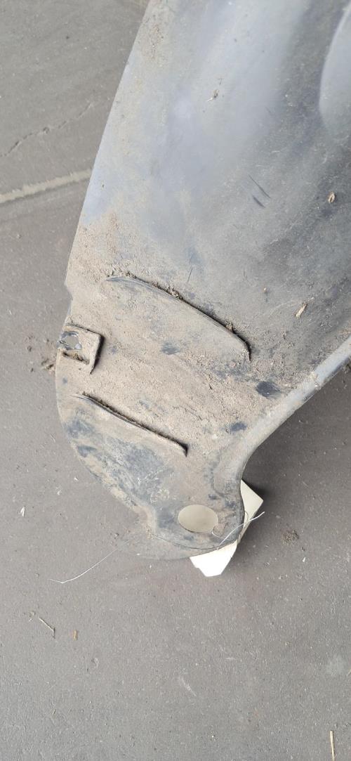 Image Pare boue avant gauche - RENAULT CLIO 2