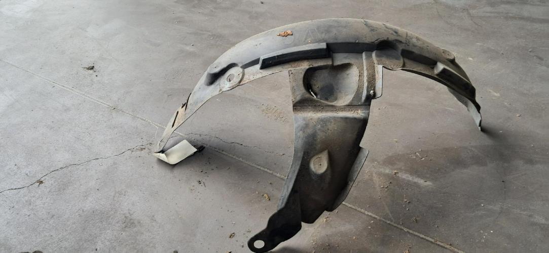 Image Pare boue avant gauche - RENAULT CLIO 2