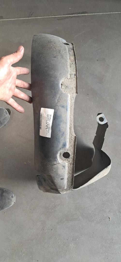 Image Pare boue avant droit - RENAULT TWINGO 1