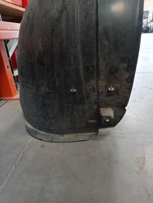 Image Pare boue avant droit - CITROEN C4 2