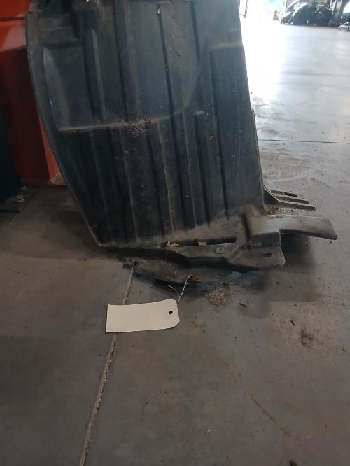 Image Pare boue avant droit - NISSAN MICRA 3