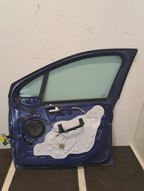 Image Porte avant droit - PEUGEOT 2008 1