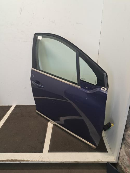 Image Porte avant droit - PEUGEOT 2008 1