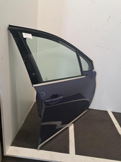Image Porte avant droit - PEUGEOT 2008 1
