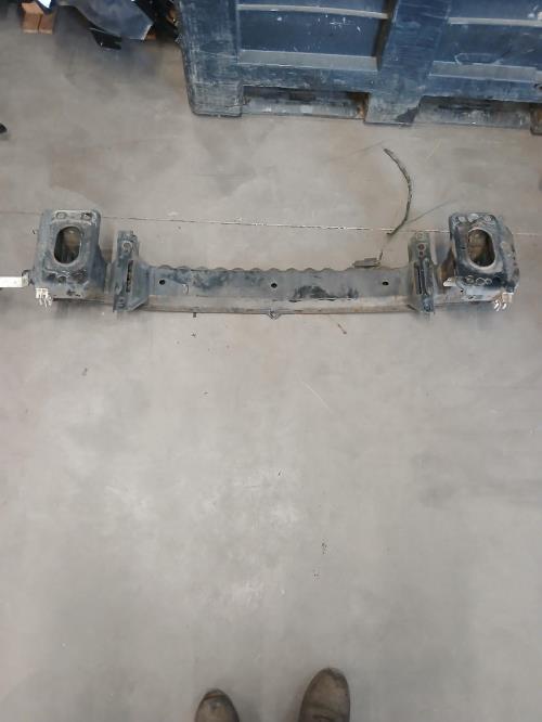 Image Renfort pare choc avant (traverse) - FORD FIESTA 6