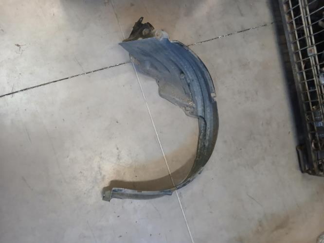 Image Pare boue avant gauche - SUZUKI ALTO 3