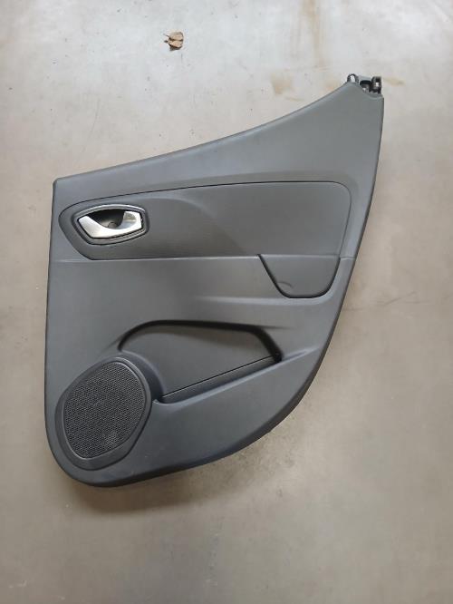 Image Interieur complet - RENAULT CLIO 4