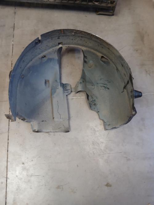 Image Pare boue avant gauche - CITROEN C4 PICASSO 2