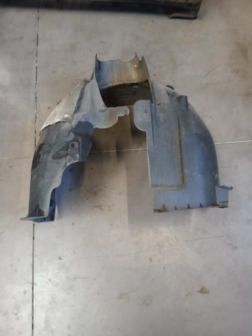 Image Pare boue avant gauche - CITROEN C4 PICASSO 2