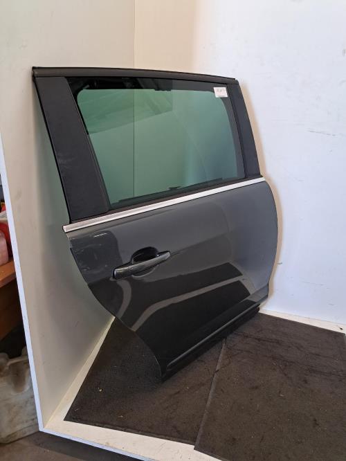 Image Porte arriere droit - PEUGEOT 5008 1