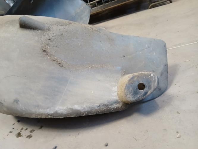 Image Pare boue arriere droit - RENAULT CLIO 3