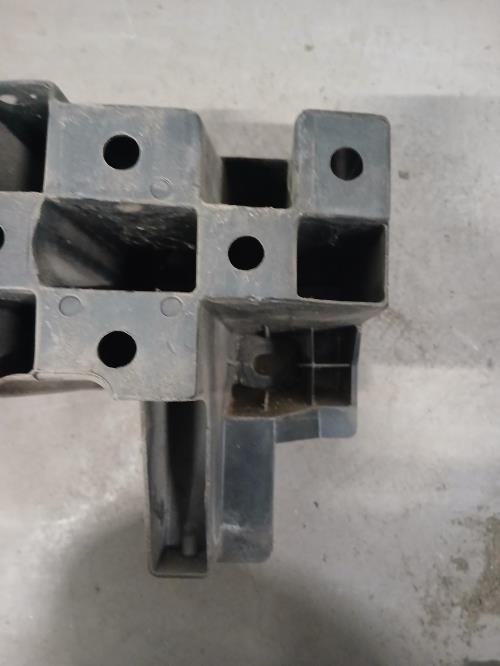 Image Absorbeur de pare choc arriere - RENAULT CLIO 3