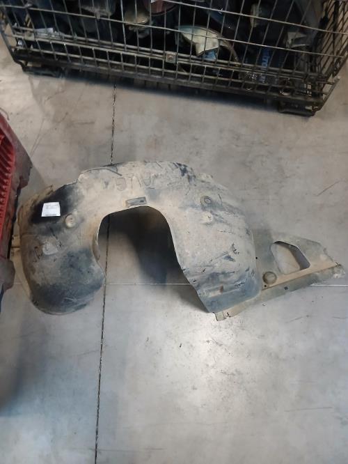 Image Pare boue avant gauche - PEUGEOT 208 1