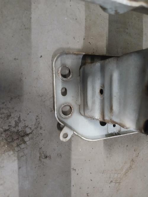 Image Renfort pare choc avant (traverse) - FORD B-MAX