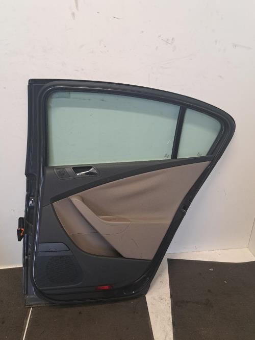 Image Porte arriere droit - VOLKSWAGEN PASSAT 5